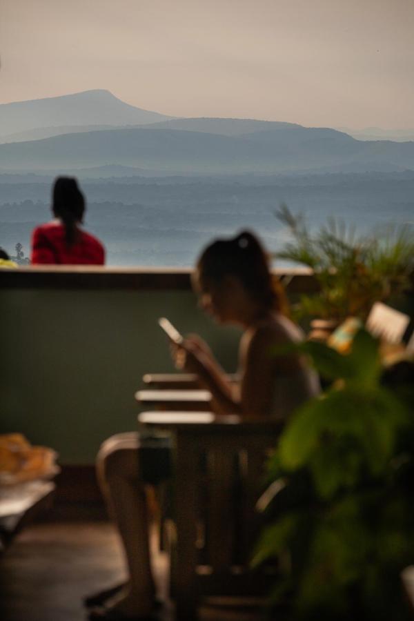 Isunga Lodge Kibale National Park ภายนอก รูปภาพ