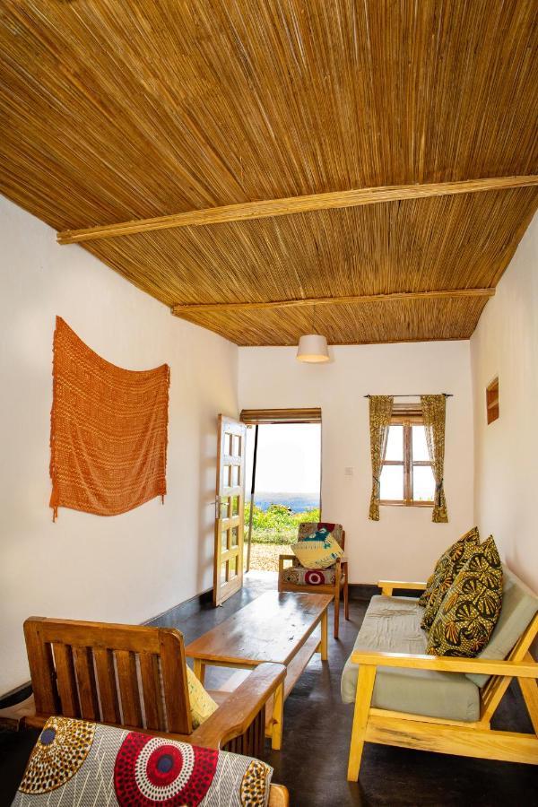 Isunga Lodge Kibale National Park ภายนอก รูปภาพ
