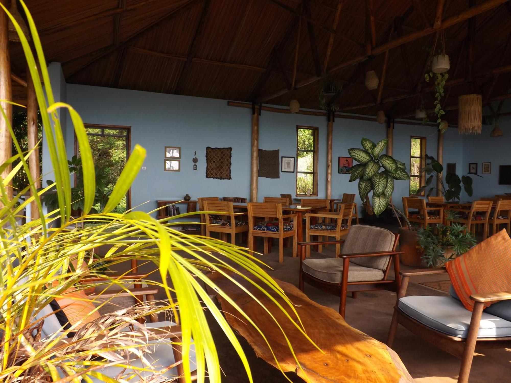 Isunga Lodge Kibale National Park ภายนอก รูปภาพ
