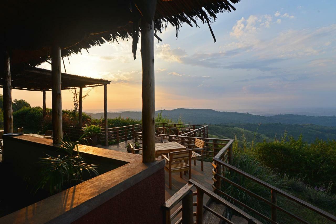 Isunga Lodge Kibale National Park ภายนอก รูปภาพ