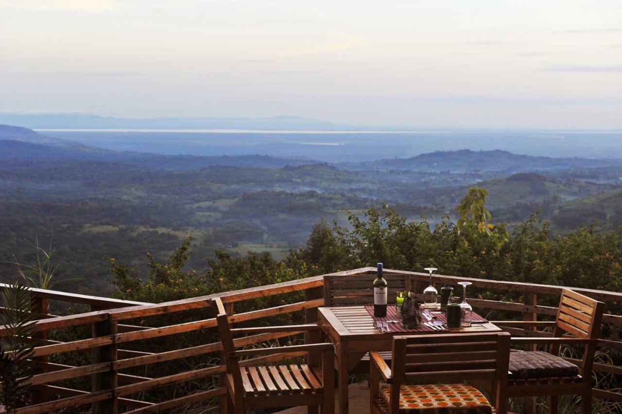 Isunga Lodge Kibale National Park ภายนอก รูปภาพ