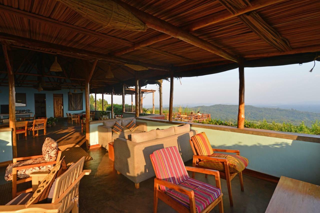 Isunga Lodge Kibale National Park ภายนอก รูปภาพ